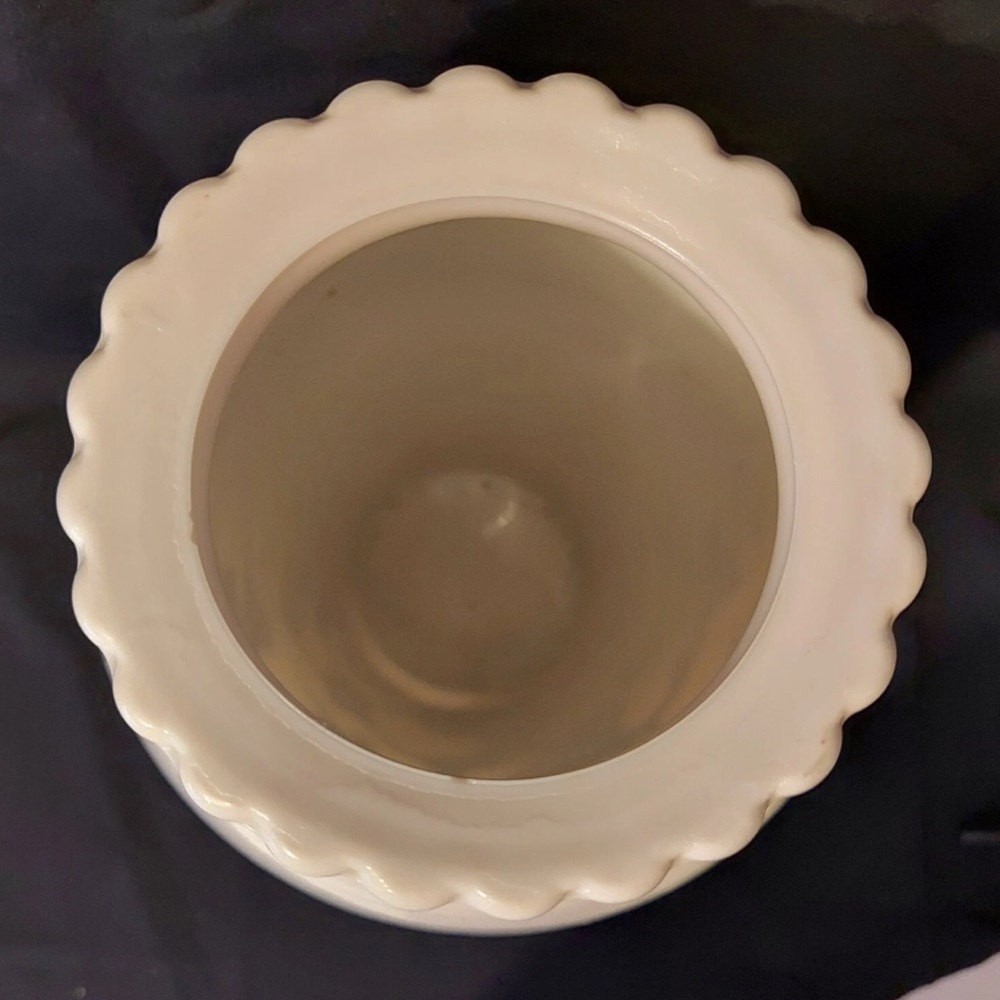 VTG 1940s White & Blue Anchor Hocking Vitrock Milk Glass
Flowers Birds EUC - Picture 13 of 13